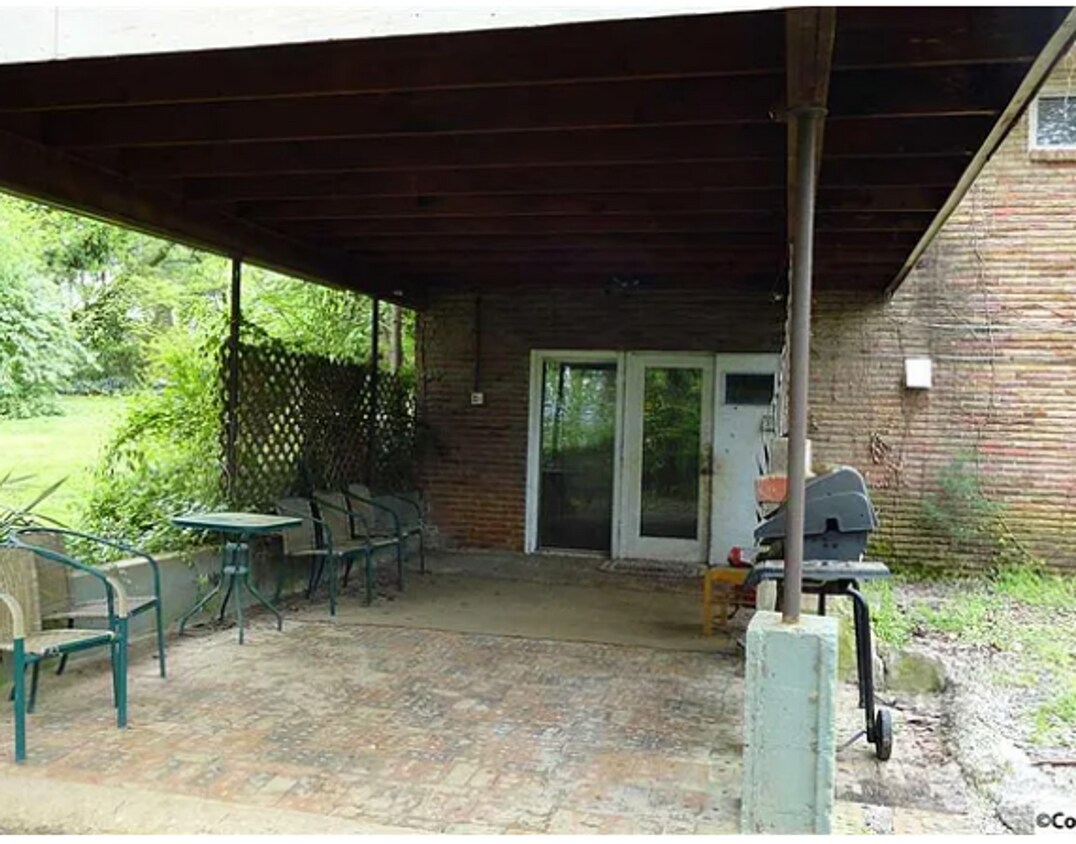 Building Photo - Move In Special-$300 Off First Month's Rent- Charming 4 BR/ 2 bath home with basement. New photos...