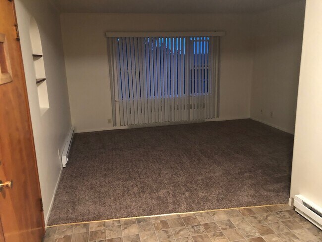 Sala de estar - 1806 W Pacific Ave