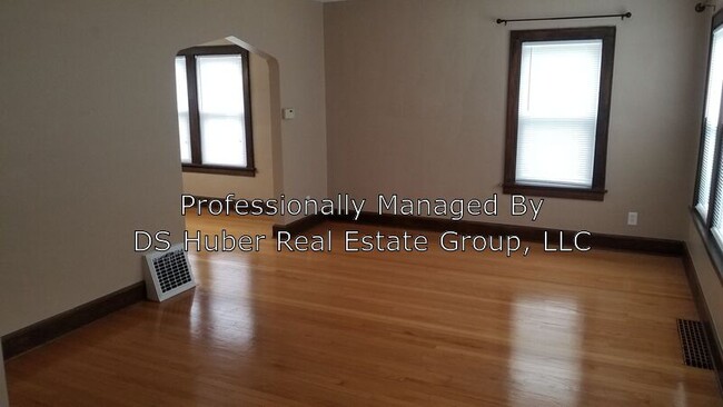 Foto del edificio - 730 Downer Ave