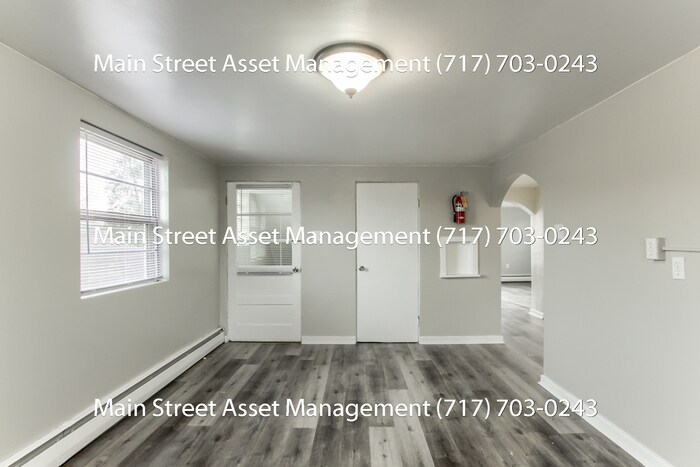 Primary Photo - 1453 S 12th St