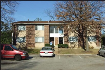 Primary Photo - 12 Bruce Dr