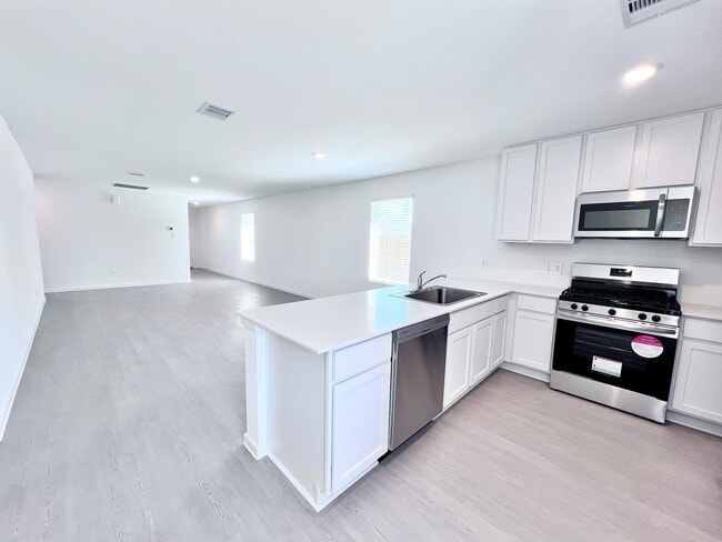 Building Photo - 1392 Diamond Carnation Dr