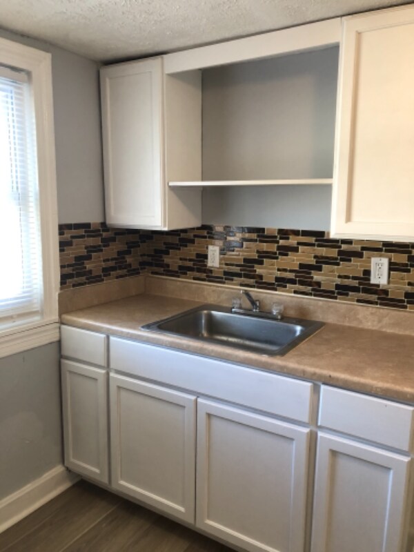 Foto principal - 1731 Meyers Ln