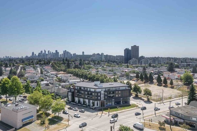 Building Photo - Nell’s Place