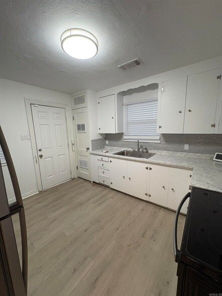 Foto del edificio - 2117 W 19th St