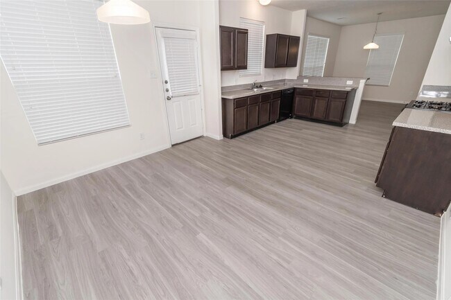 Foto del edificio - 17310 Blackstone Trails Dr