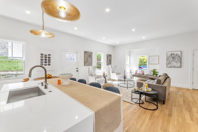 Foto del edificio - 142 Birch St