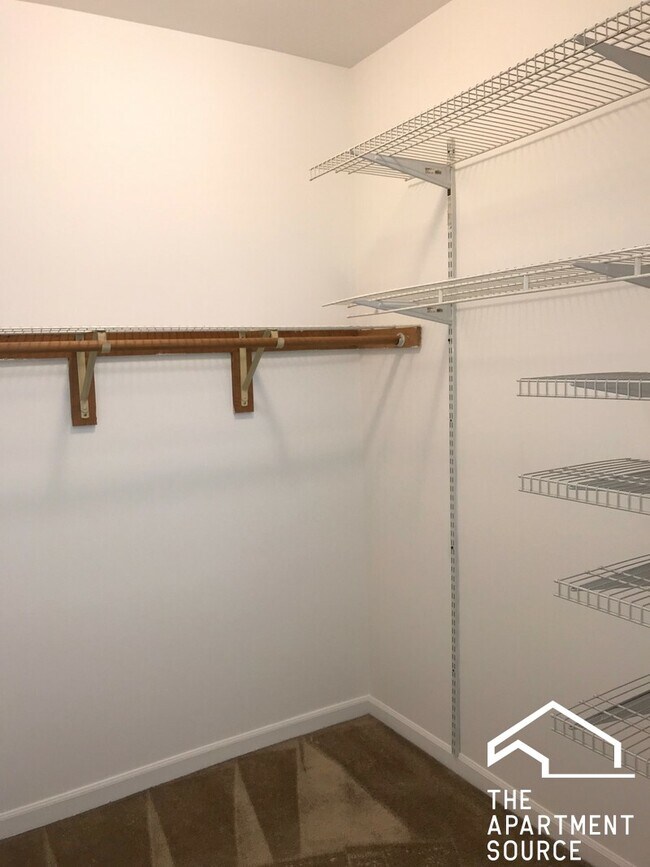 Foto del edificio - 1100 W Thorndale Ave