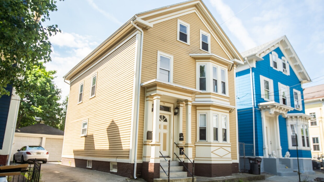 Primary Photo - 74 Vernon Street, Unit 2