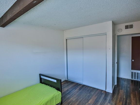 Foto del edificio - "Charming 3-Bedroom Home with Granite Touc...