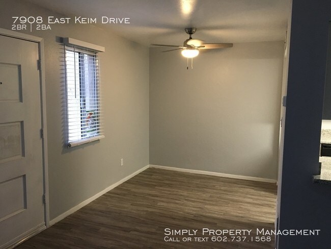 Building Photo - Newly Remodeled Townhouse in Scottsdale!
