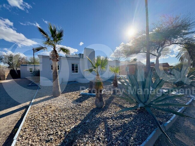 Foto del edificio - 4124 E 1st St