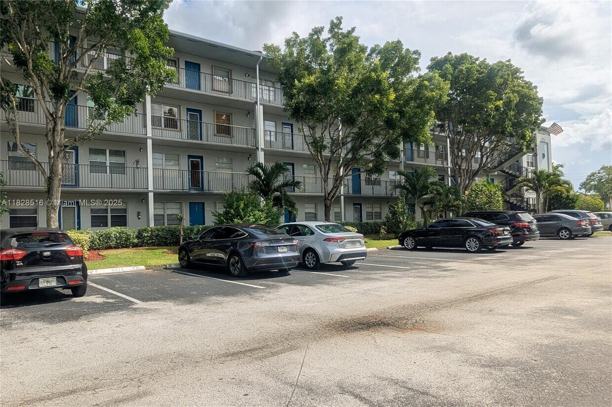 Primary Photo - 13450 SW 3rd St