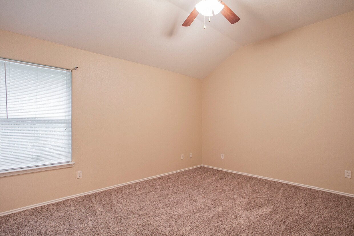 807 Carla Kay, Belton, TX 76513 Townhome Rentals in Belton TX