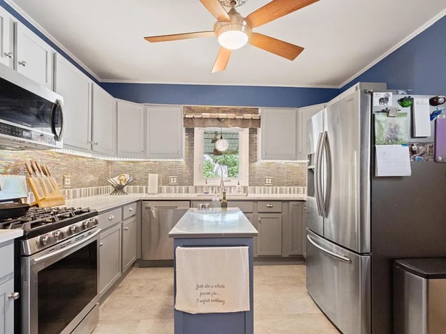 Foto del edificio - 170 Letchworth Ave