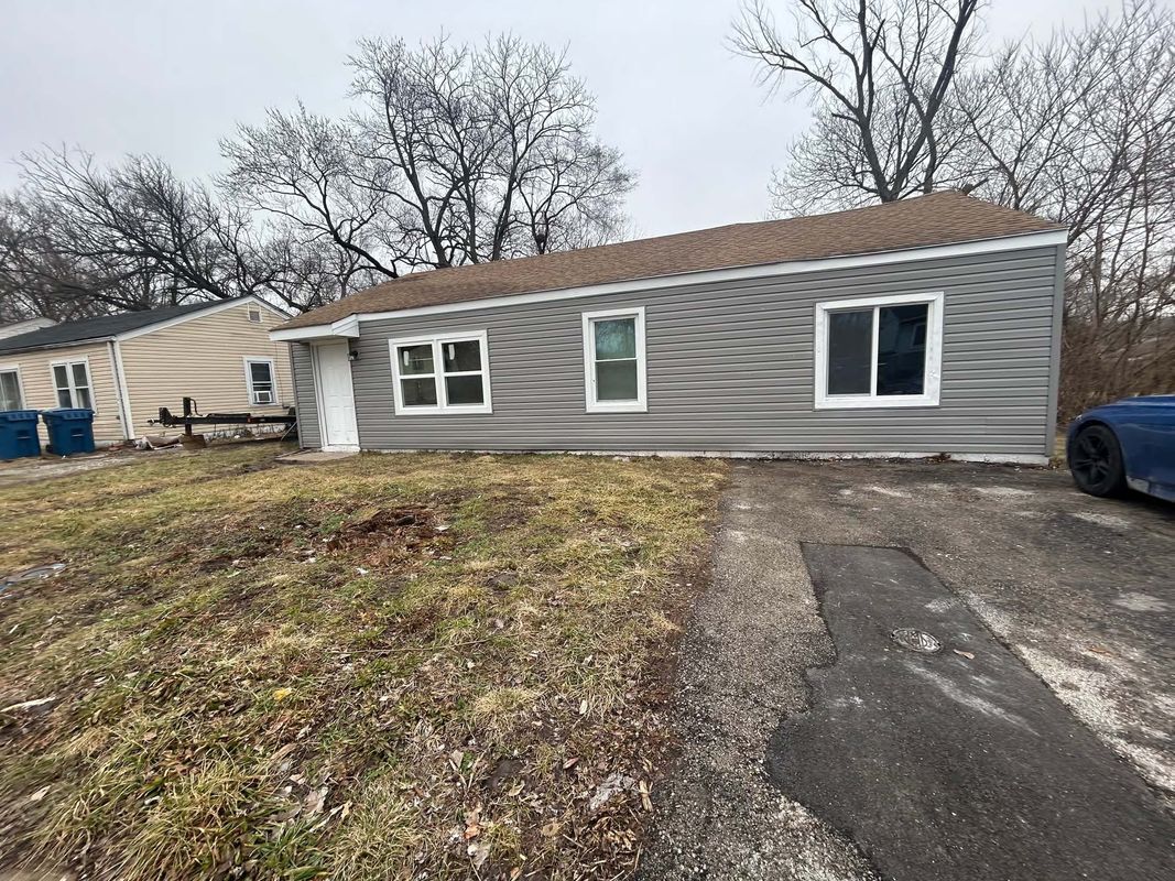 Foto principal - 454 Mueller Ave