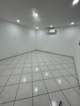 Building Photo - 5401 Hollywood Blvd