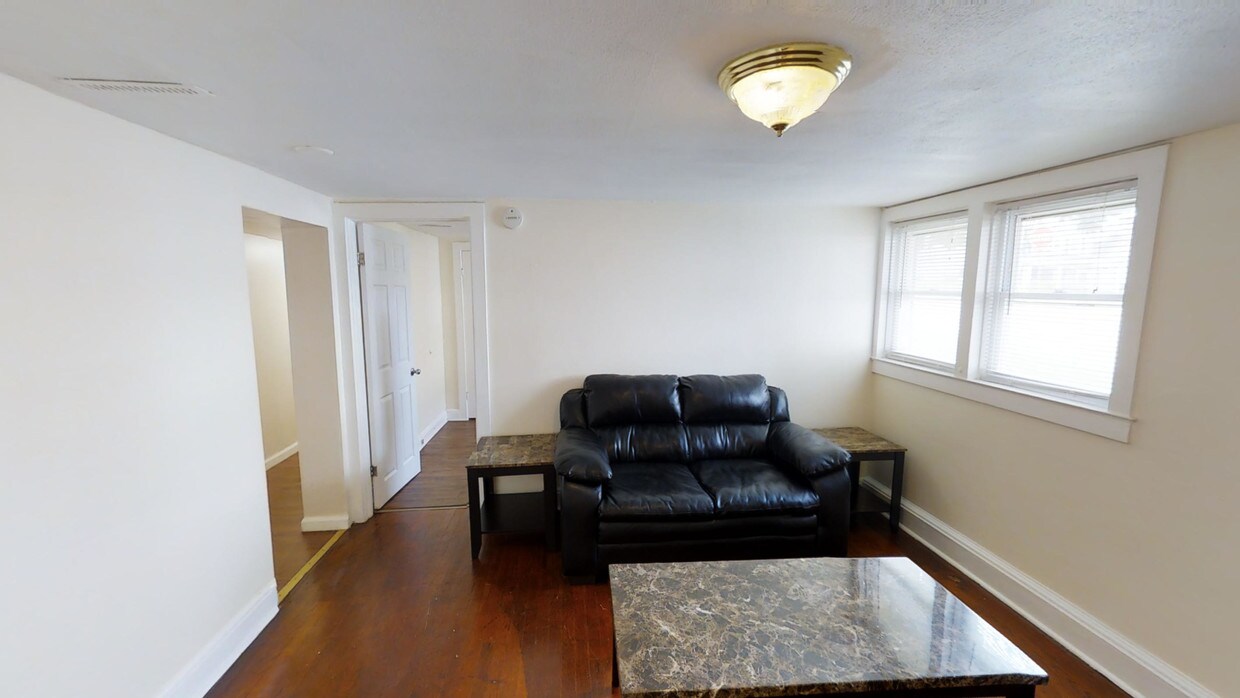 Primary Photo - 107 Ostrom Ave