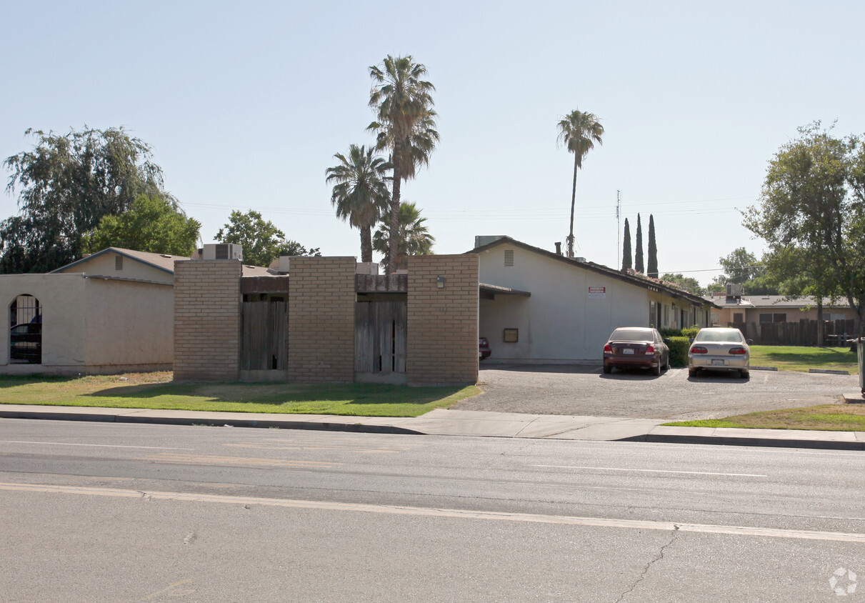 Foto del edificio - 1438-1444 N Lemoore Ave