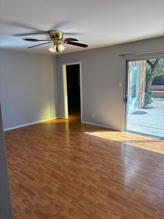 Building Photo - Foothills beauty! Must see!