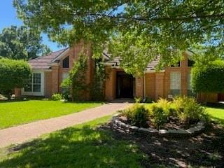 Building Photo - 7107 Debbe Dr