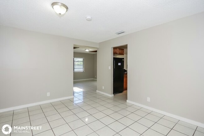 Foto del edificio - 4977 SW 11th Pl