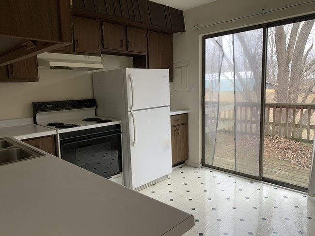 Building Photo - Apartment For Rent !