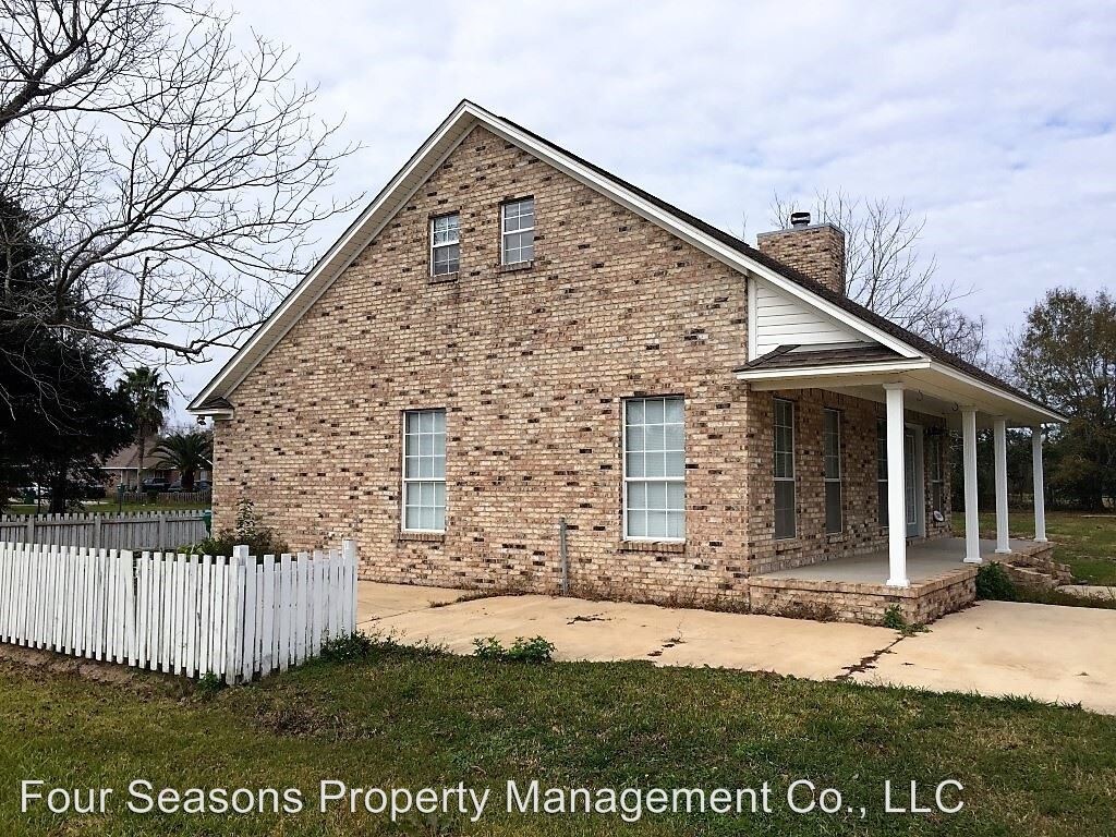 2 br, 2 bath House 10103 Fountain Avenue House Rental in Diberville