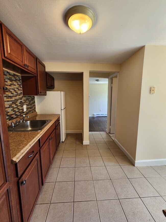 Kitchen - 1430 Sussex Tpke