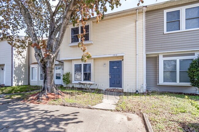 Building Photo - 1512 Sangaree Cir