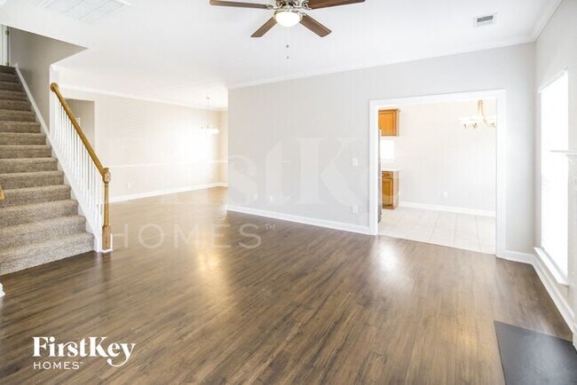 Foto del edificio - 126 Garden Grove Dr