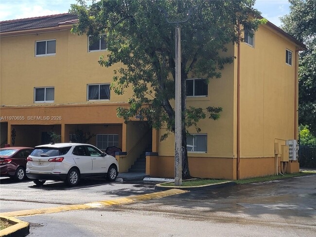 Foto del edificio - 8250 SW 149th Ct