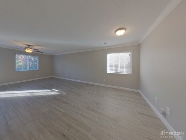 Building Photo - 3733 Eskdale Dr