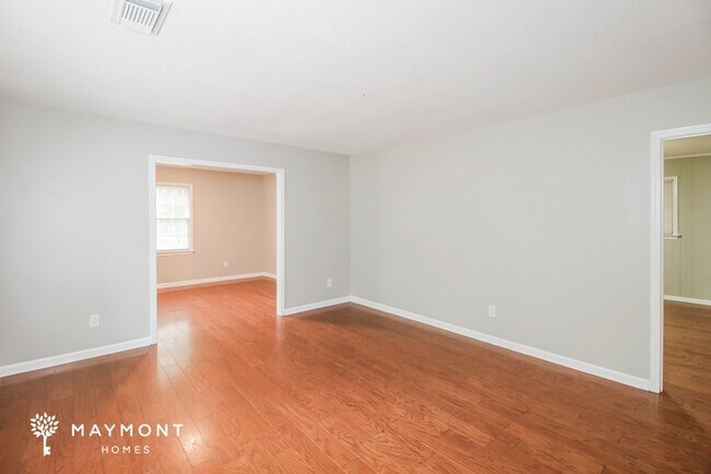 Foto del edificio - 2716 Woodland Rd