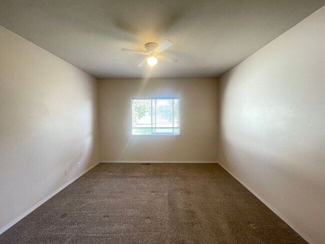 Foto del edificio - Sunshine Meadow 3 Bed/2 Bath Rancher