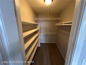 Building Photo - 555 S Royal Crest Cir