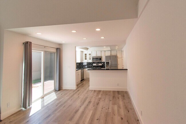 Building Photo - Beautiful Remodeled Home w/Attached 2 Car ...
