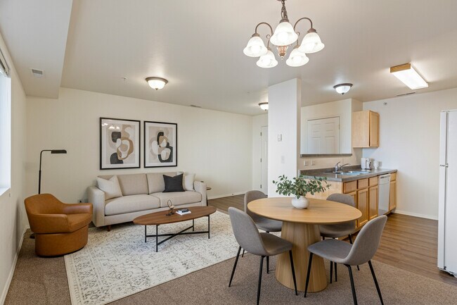 muestra de sala de estar - Brookside Park Apartments