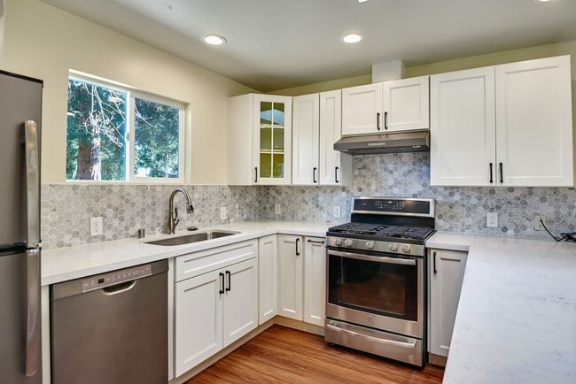 Foto del edificio - Newer Construction 2 Bedroom 2 Bath Home 2...