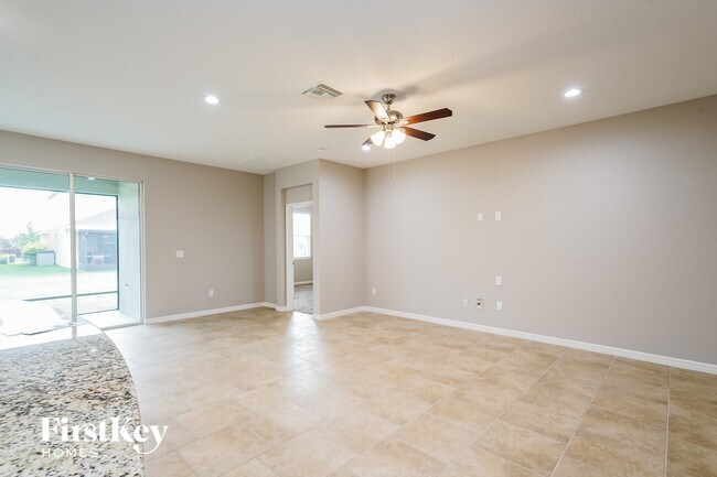 Building Photo - 7517 Lantern Park Ave