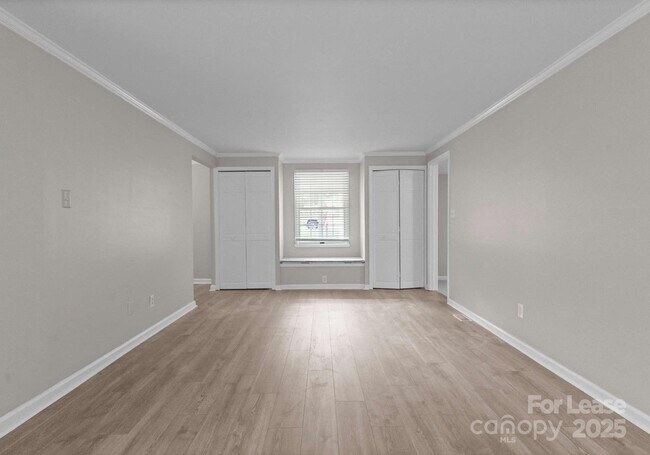 Foto del edificio - 7016 Wannamaker Ln