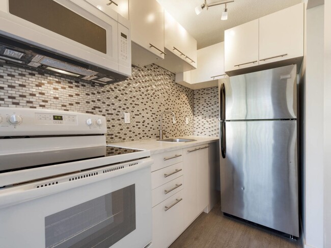 Photo du bâtiment - 2255 W 5th Ave