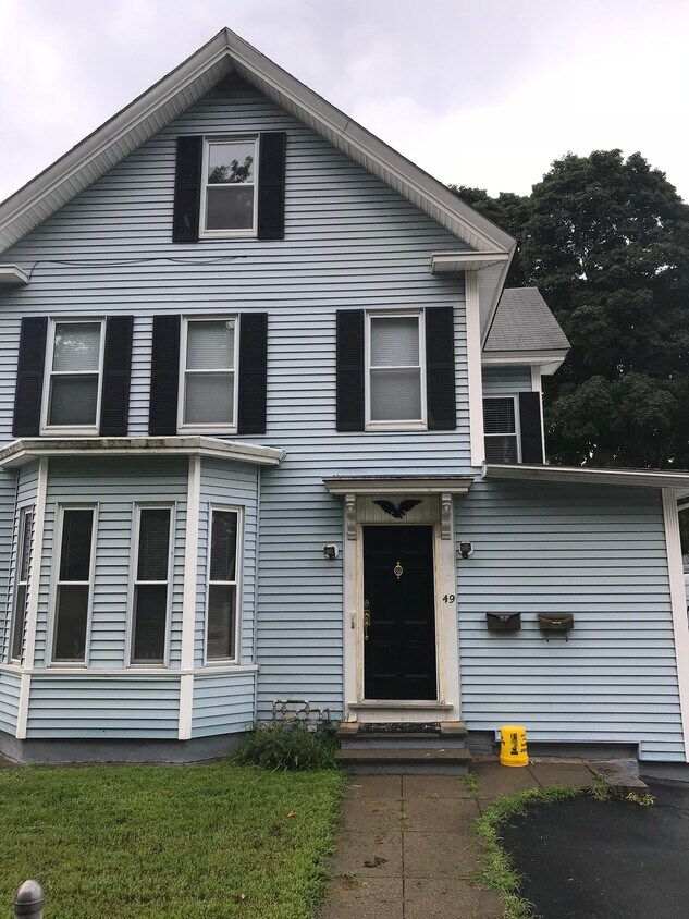 49 Pope St, Hudson, MA 01749 Townhome Rentals in Hudson MA