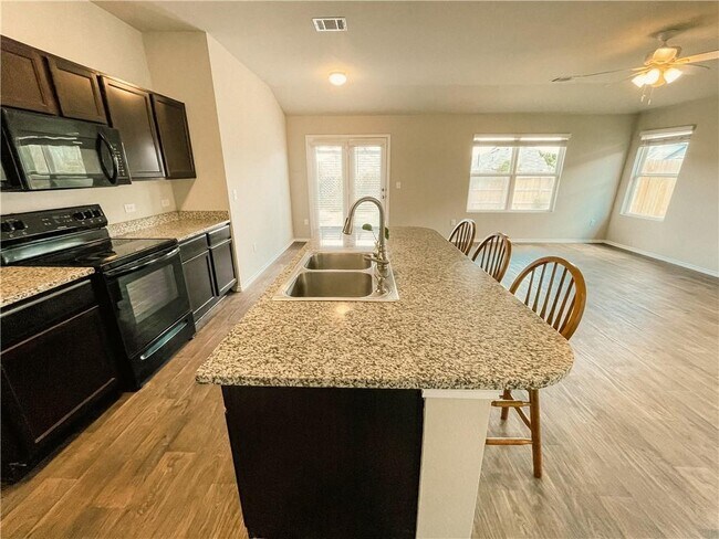 Building Photo - 5713 Ronee Leah Dr
