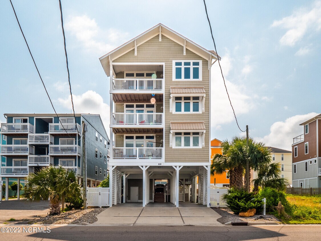 608 Carolina Beach Ave N Unit 101, Carolina Beach, NC 28428 Condo for