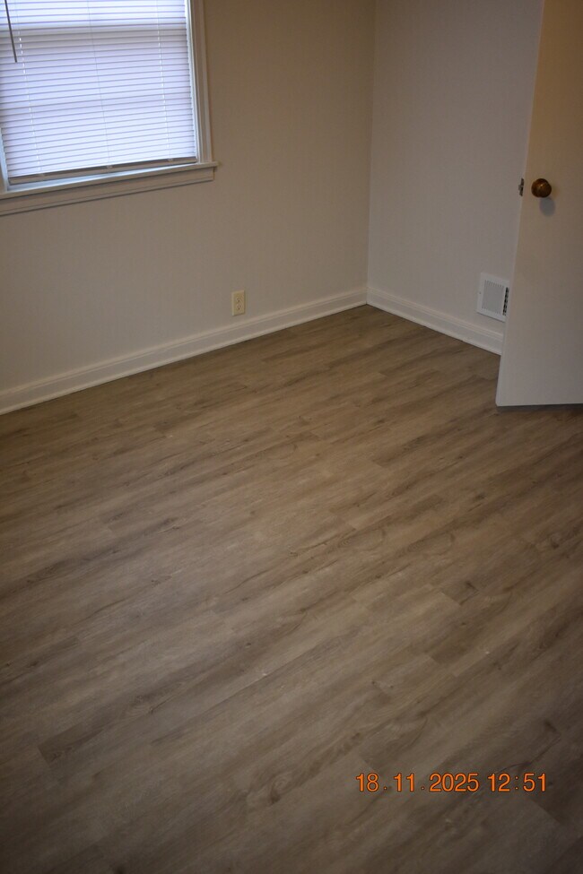 Foto del edificio - 5321 Pratt St