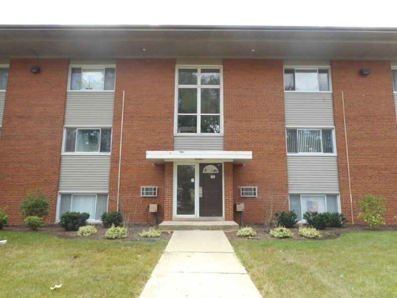 529 Pershing Ave Unit D, Glen Ellyn, IL 60137 Room for Rent in Glen