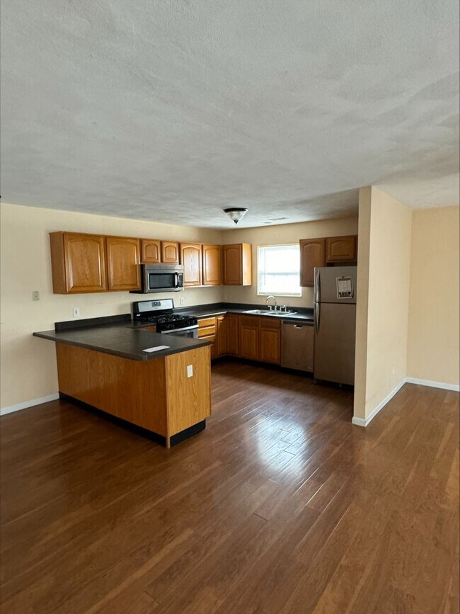 104 S High St, O'Fallon, IL 62269 House Rental in O'Fallon, IL