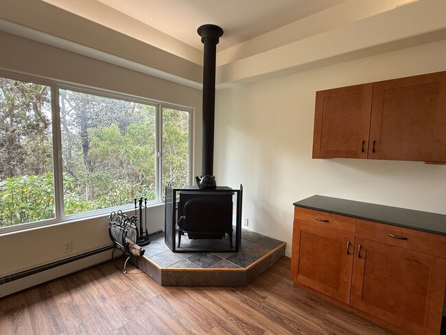 Building Photo - Forest Retreat at the Top of Kaloko