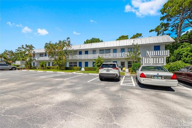 Foto del edificio - 2929 SE Ocean Blvd